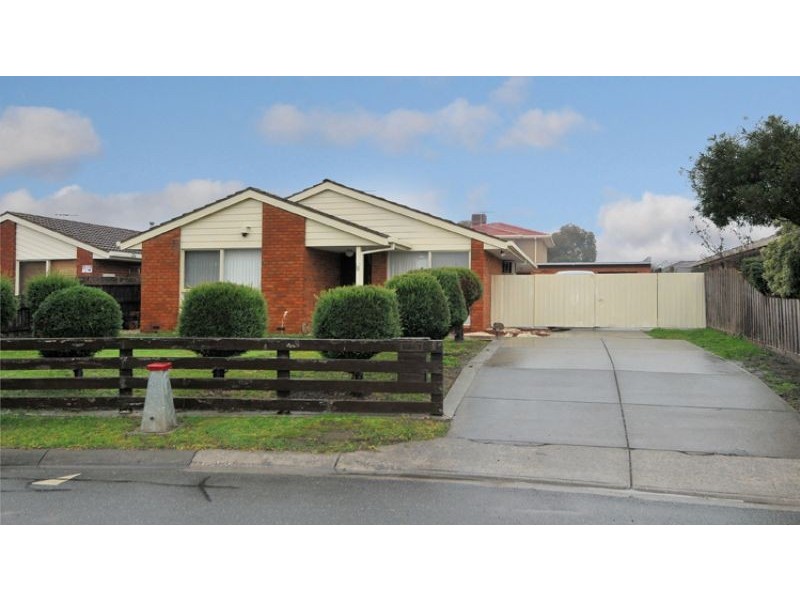 8 Camms Way, Meadow Heights VIC 3048