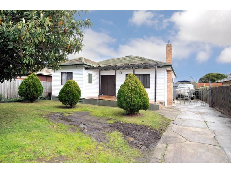 15 Maude Avenue, Glenroy VIC 3046