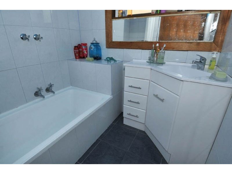 15 Maude Avenue, Glenroy VIC 3046