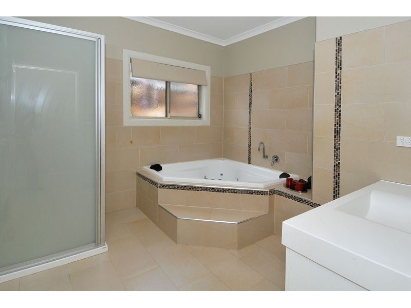 13 Bambury Court, Campbellfield VIC 3061