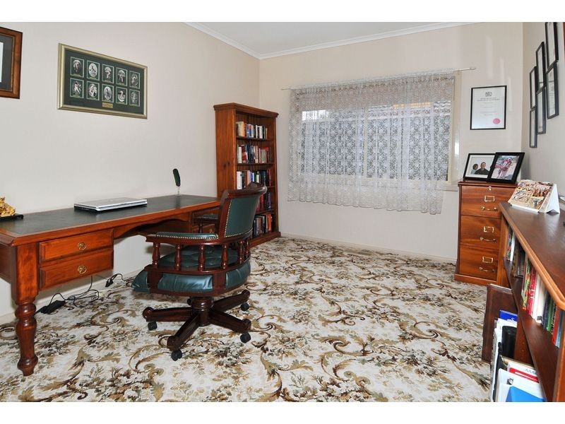 60 Fairmount Street, Hadfield VIC 3046