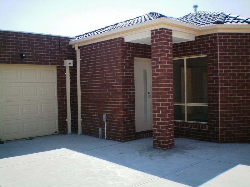 2/172 Widford Street, Glenroy VIC 3046