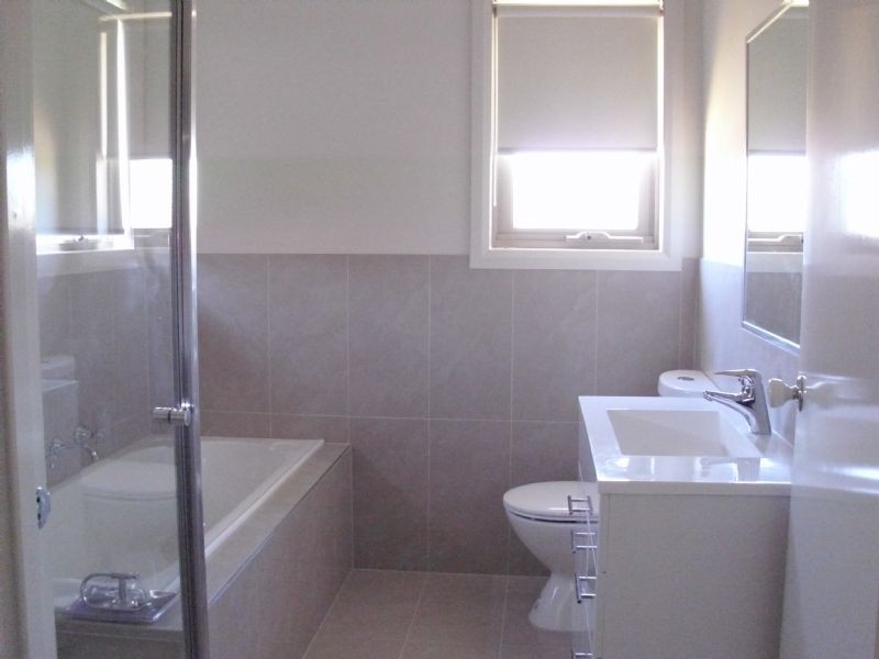 2A Lewis Street, Glenroy VIC 3046