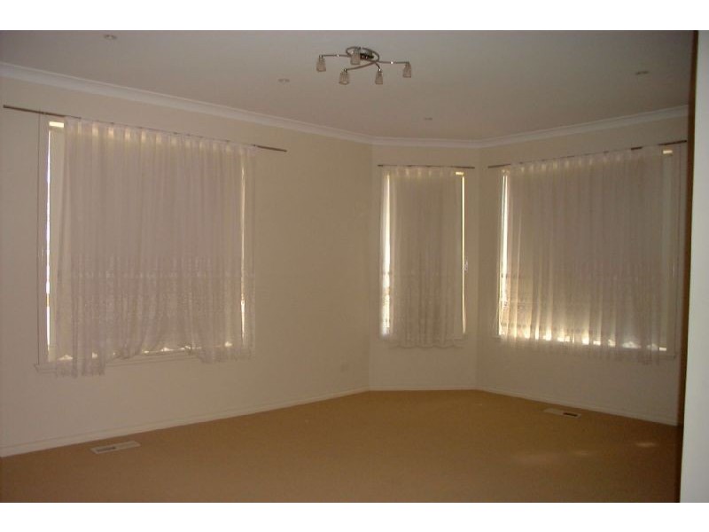 15 Terang Street, Dallas VIC 3047