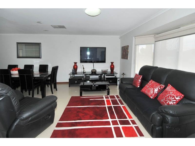 69 Bicentennial Crescent, Meadow Heights VIC 3048