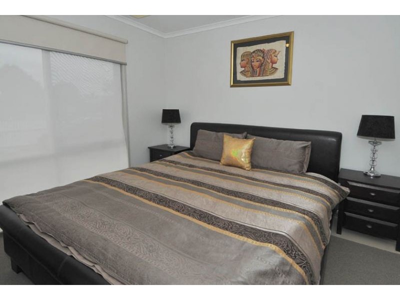 69 Bicentennial Crescent, Meadow Heights VIC 3048