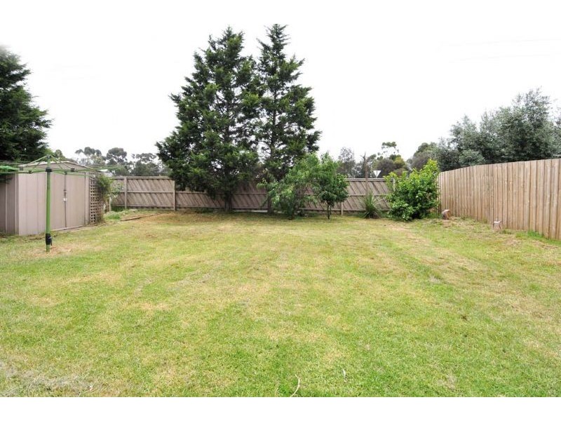 69 Bicentennial Crescent, Meadow Heights VIC 3048