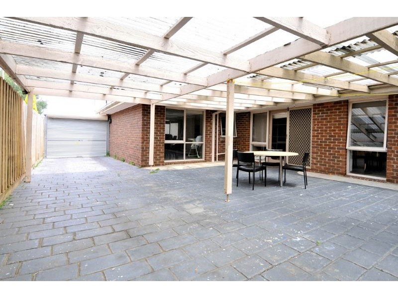 69 Bicentennial Crescent, Meadow Heights VIC 3048