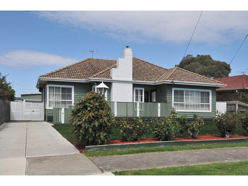 31 Melbourne Ave, Glenroy VIC 3046