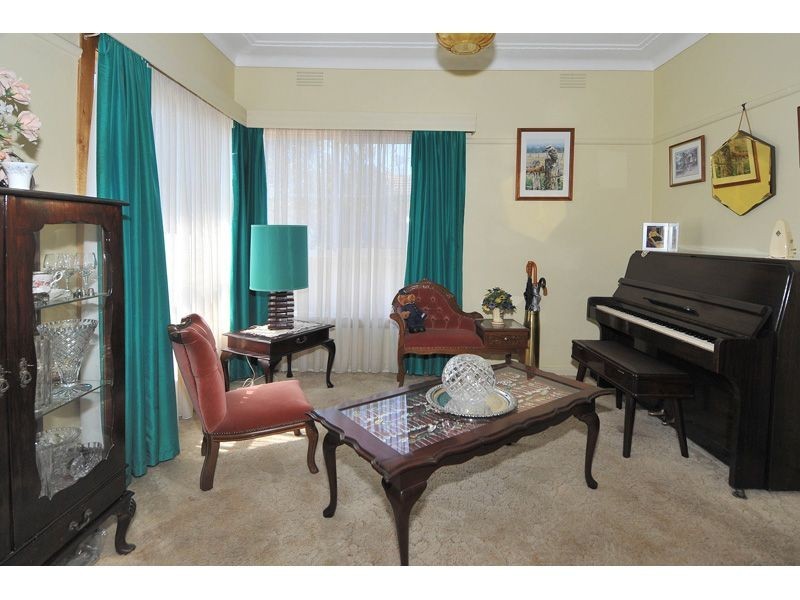 31 Melbourne Ave, Glenroy VIC 3046