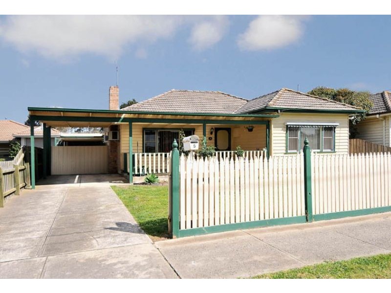 5 Barbara Street, Hadfield VIC 3046