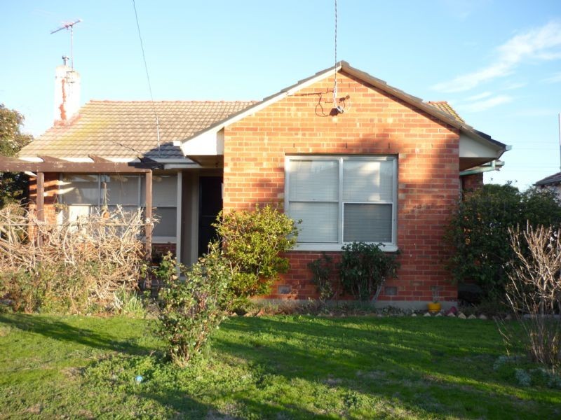 8 Keith Crescent, Broadmeadows VIC 3047