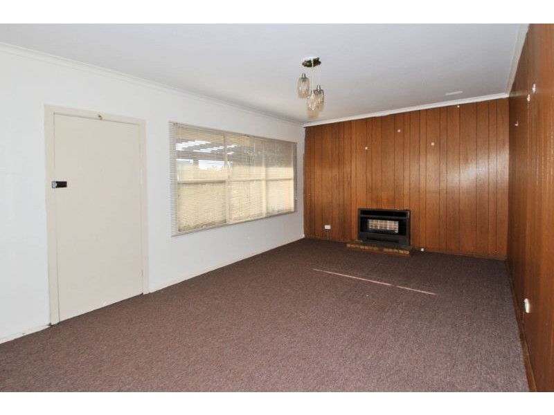 8 Keith Crescent, Broadmeadows VIC 3047