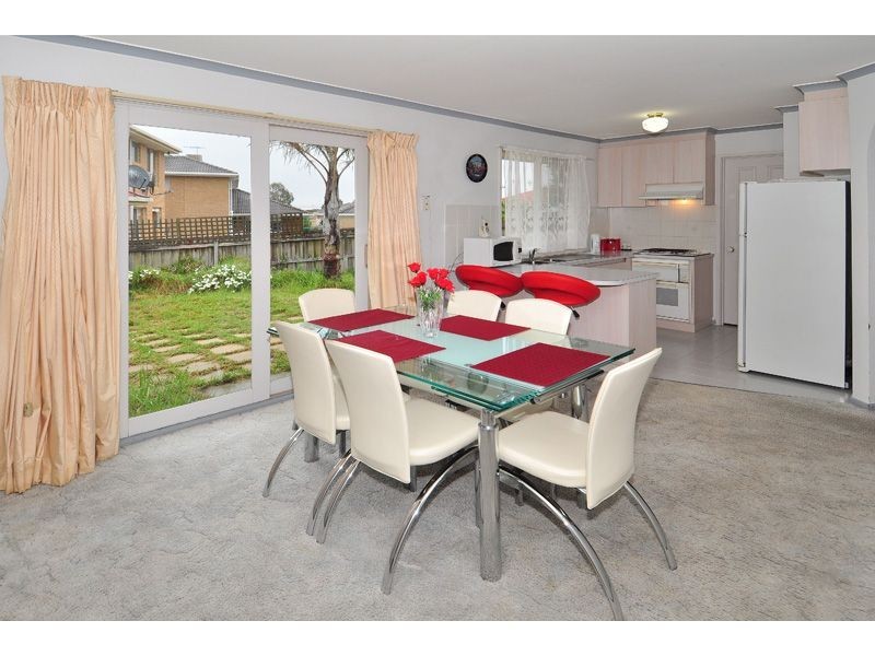 11 Wattle Close, Meadow Heights VIC 3048