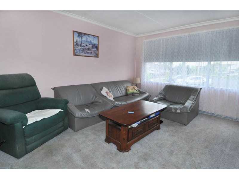 42 Mildura Crescent, Dallas VIC 3047
