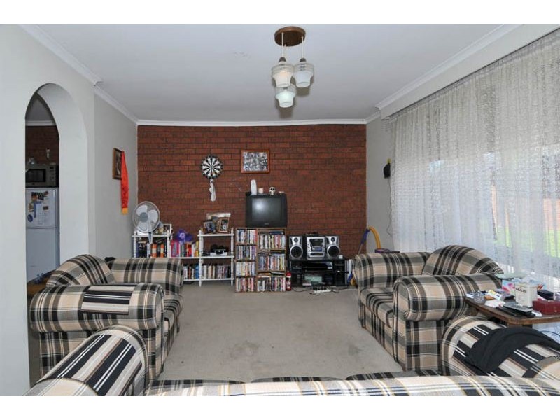 3/4 Ethel Street, Oak Park VIC 3046