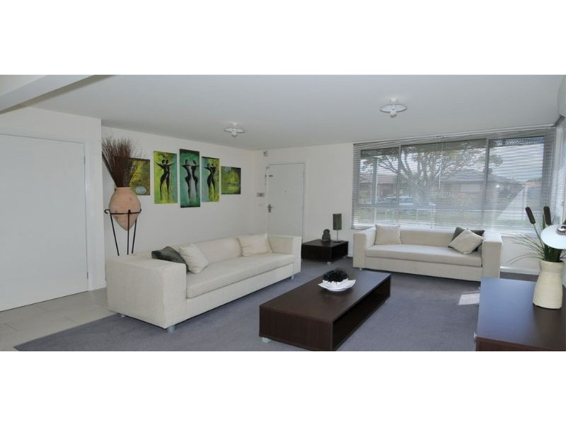 1/16 Lorensen Avenue, Coburg North VIC 3058