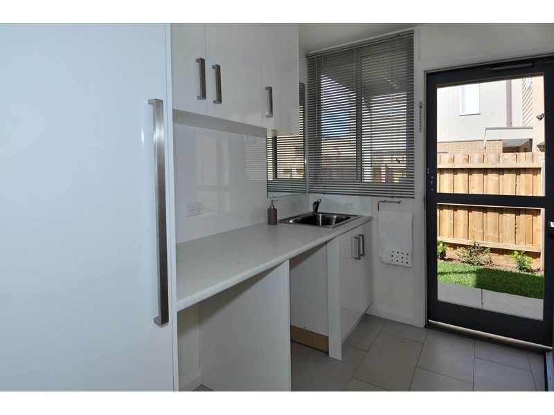 1/16 Lorensen Avenue, Coburg North VIC 3058