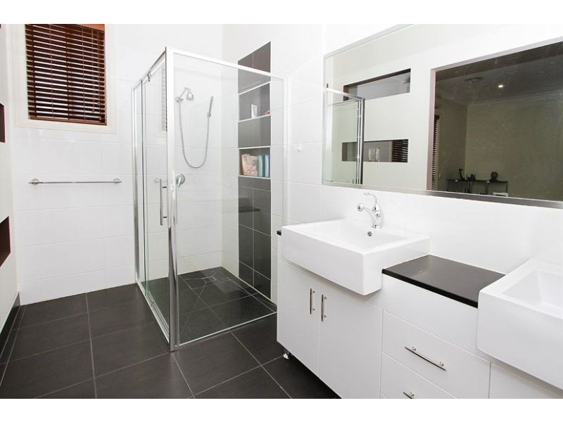 13 Barbara Street, Hadfield VIC 3046