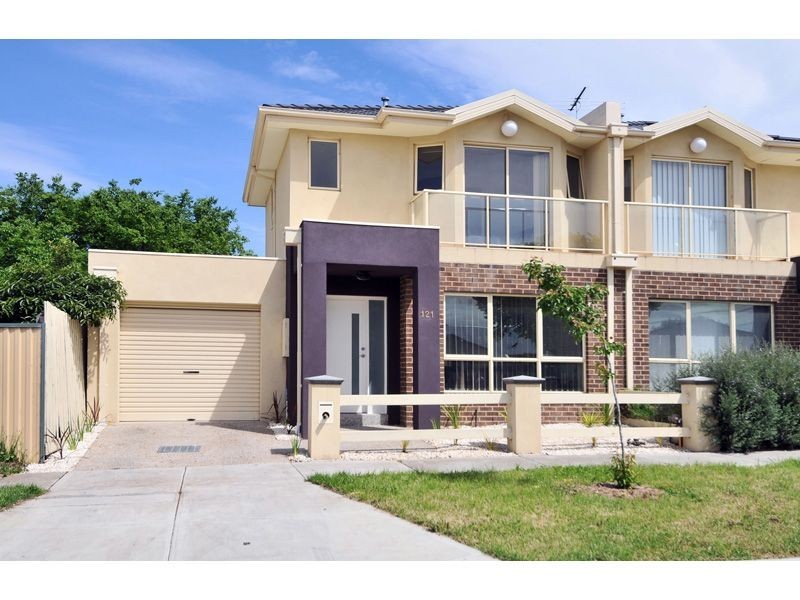 121 Justin Avenue, Glenroy VIC 3046