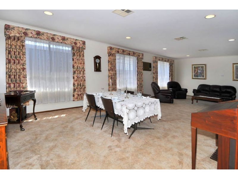 25 Margaret Street, Oak Park VIC 3046