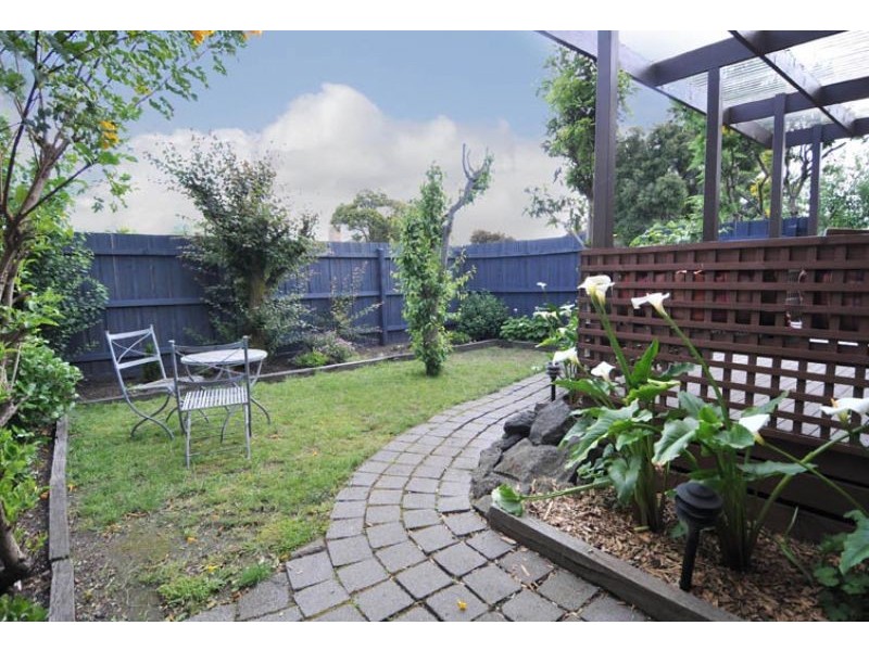 2/57 Morley Street, Glenroy VIC 3046