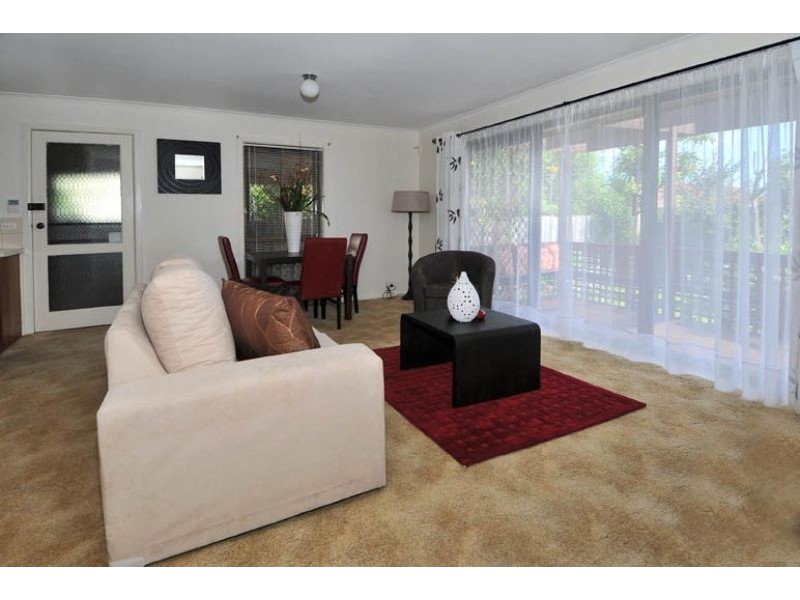 2/57 Morley Street, Glenroy VIC 3046