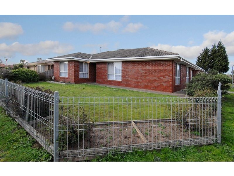 1/4 Nash Court, Meadow Heights VIC 3048