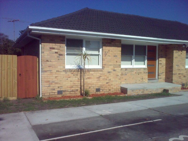 4/8 Waratah Ave, Tullamarine VIC 3043