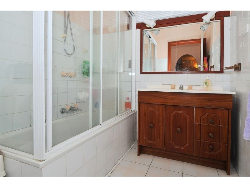 9 Ogden Street, Glenroy VIC 3046