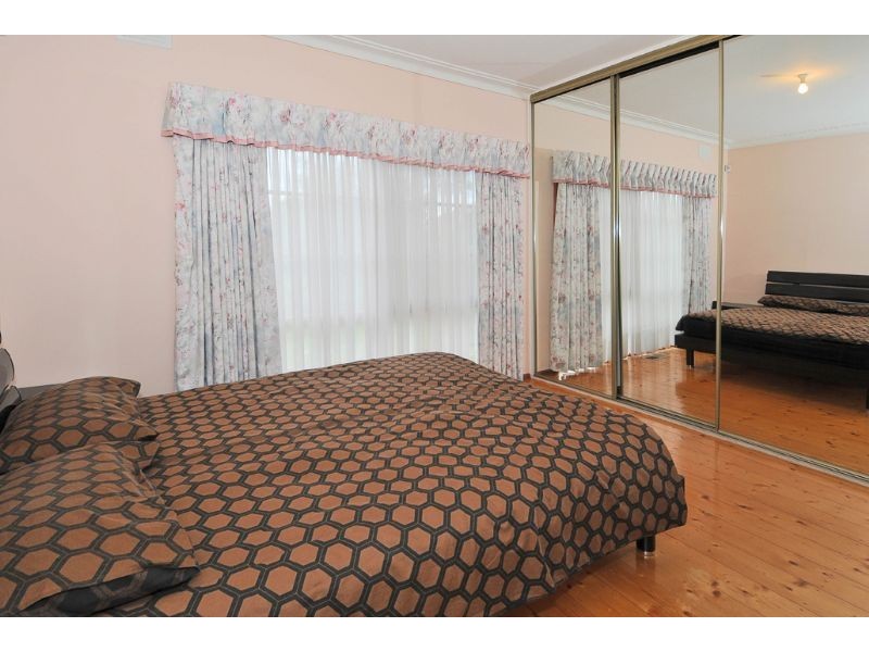 9 Ogden Street, Glenroy VIC 3046