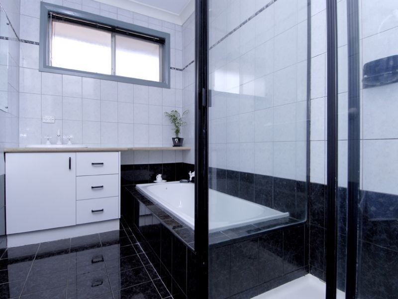 2 St Agnes Court, Glenroy VIC 3046