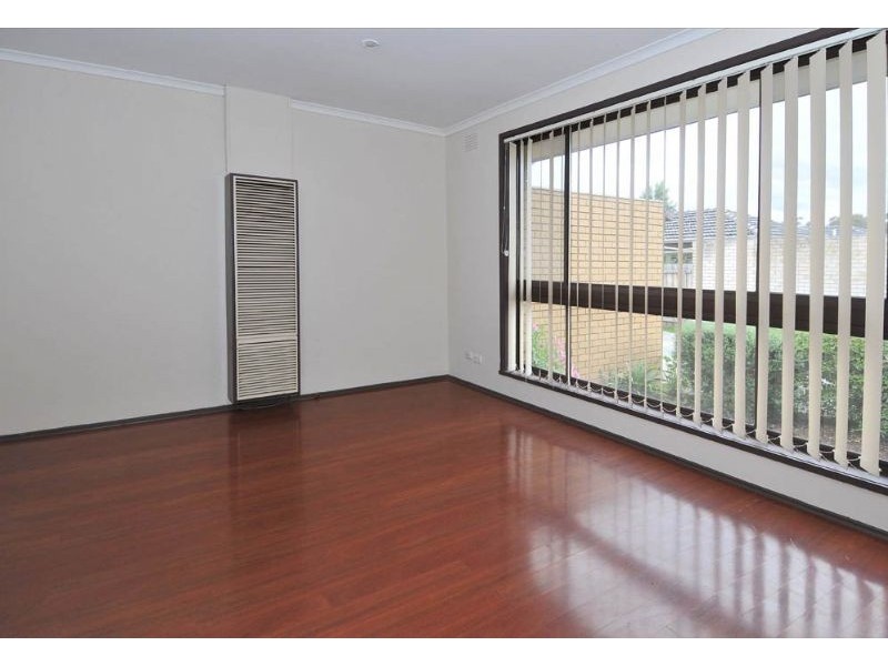 2/20 Wheatsheaf Road, Glenroy VIC 3046