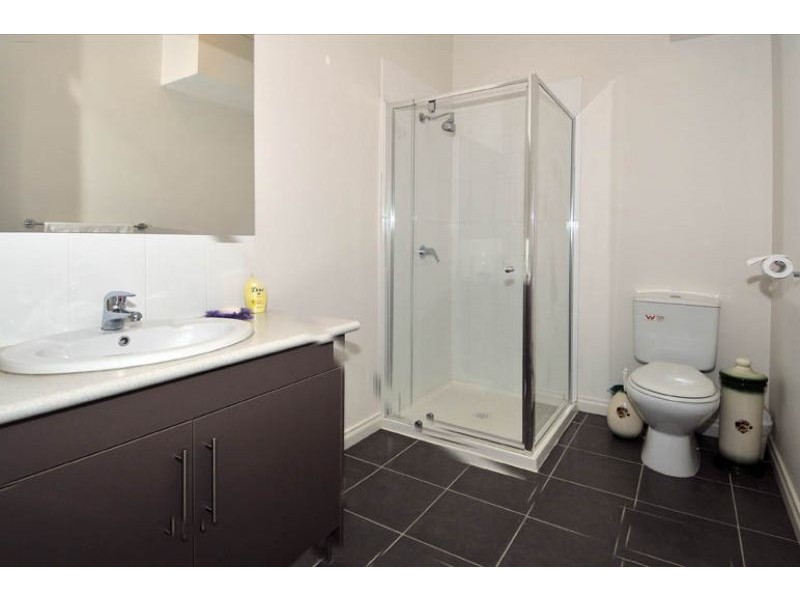 2/21 Hubert Avenue, Glenroy VIC 3046