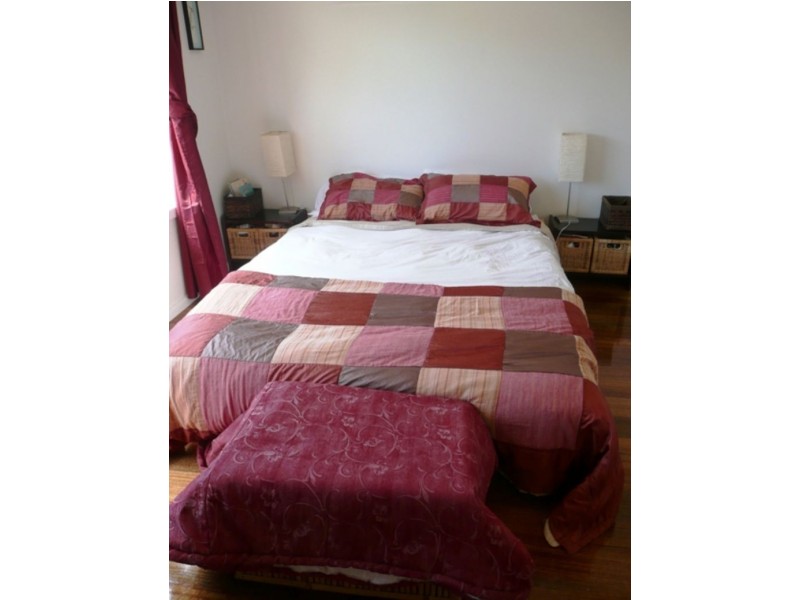 10 Curtin Avenue, Hadfield VIC 3046