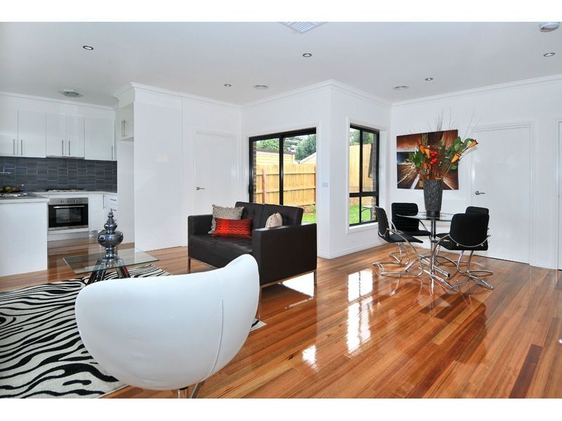 1 & 3/16 Winifred Street, Oak Park VIC 3046