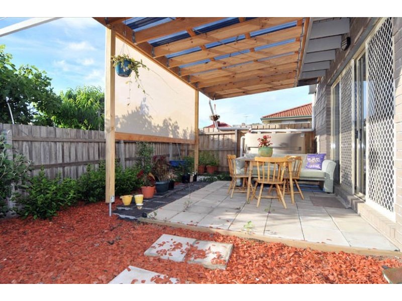 2/21 Hubert Avenue, Glenroy VIC 3046