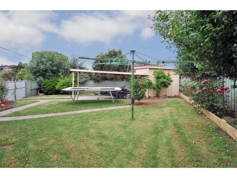 6 Rosebud Crescent, Broadmeadows VIC 3047