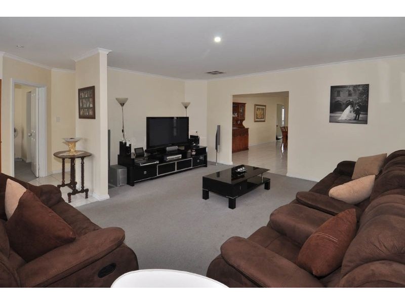 31 Roebourne Crescent, Campbellfield VIC 3061