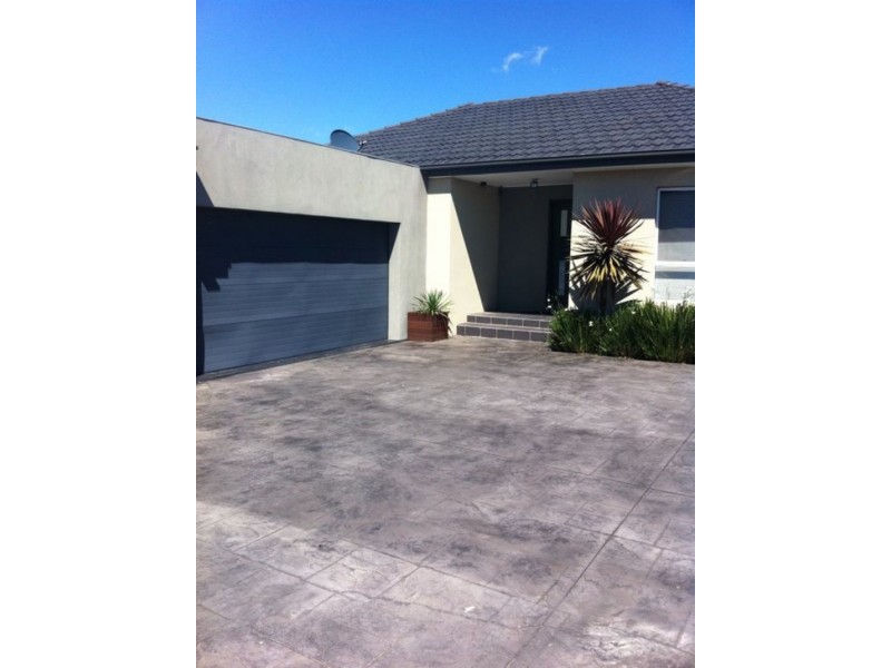 2/47 Maude Avenue, Glenroy VIC 3046