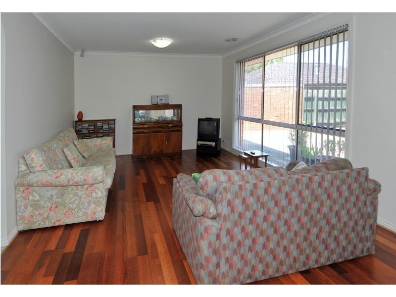 2/190 Hilton Street, Glenroy VIC 3046
