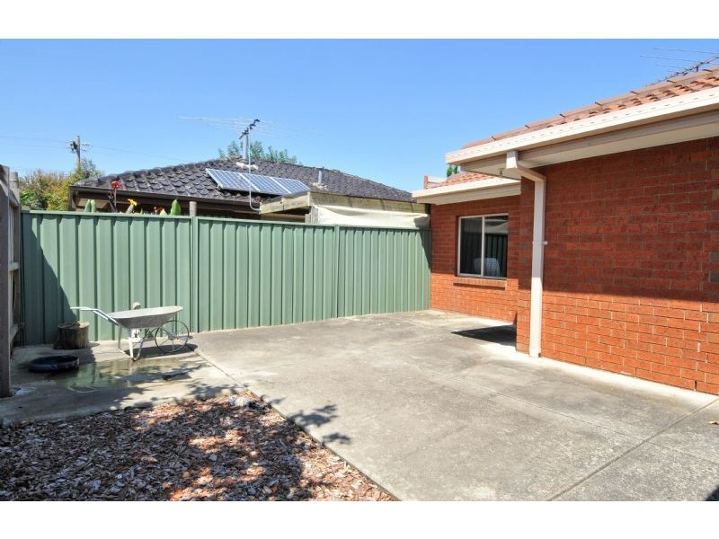 2/190 Hilton Street, Glenroy VIC 3046