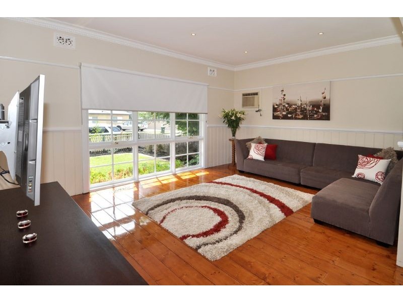 72 Pecham Street, Glenroy VIC 3046