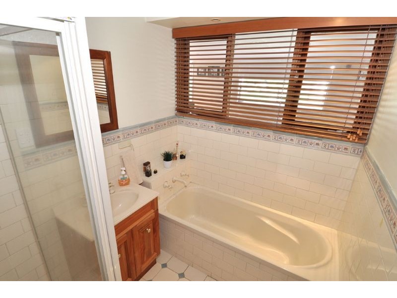 72 Pecham Street, Glenroy VIC 3046