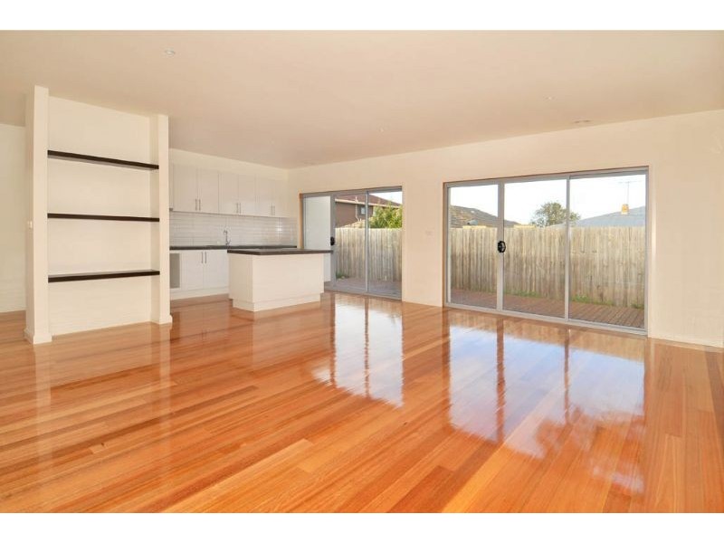 2/141 Morell Street, Glenroy VIC 3046