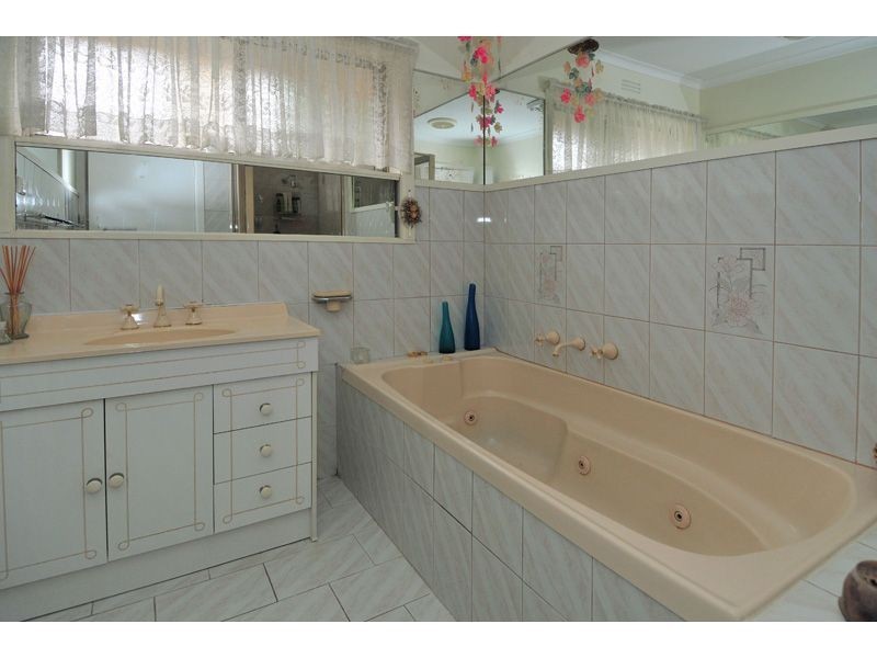 7 Reserve Court, Glenroy VIC 3046