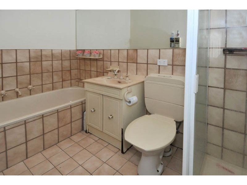 61 Snell Grove, Oak Park VIC 3046