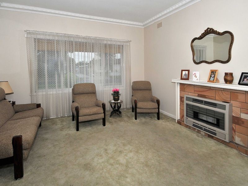 10 Lawrence Street, Hadfield VIC 3046