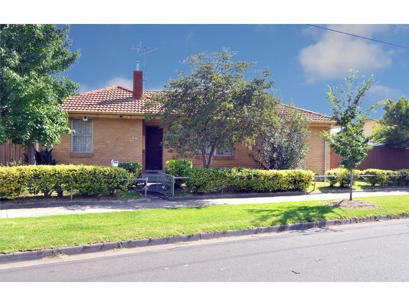 21 Kaniva Street, Dallas VIC 3047