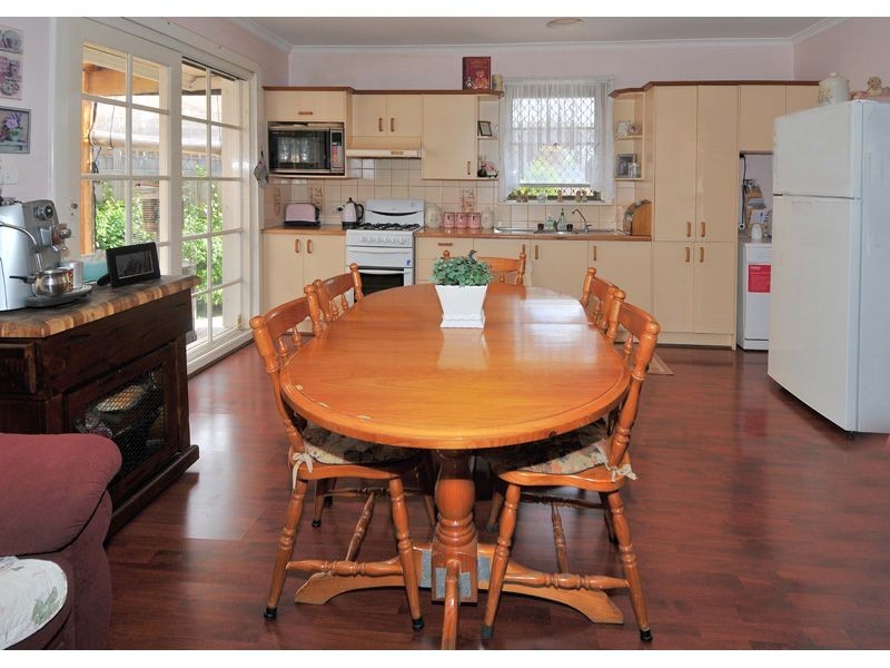 21 Kaniva Street, Dallas VIC 3047